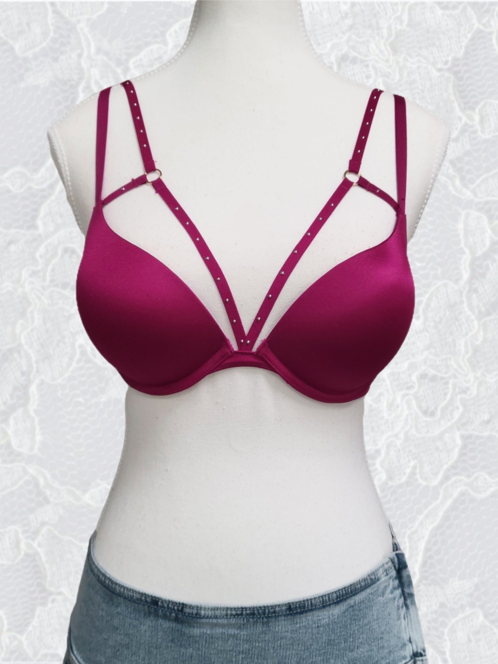 La SENZA 32 B Strappy Plunge Bra in Berry